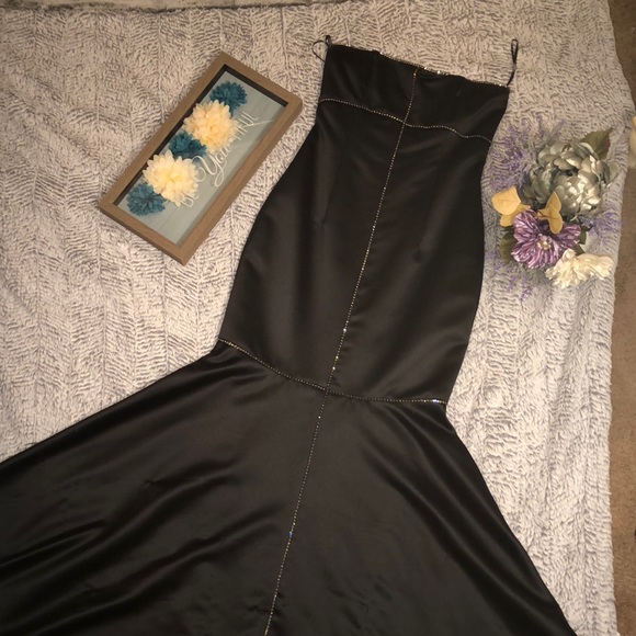 Jessica McClintock Dresses & Skirts - Rhinestone Lined Mermaid Gown